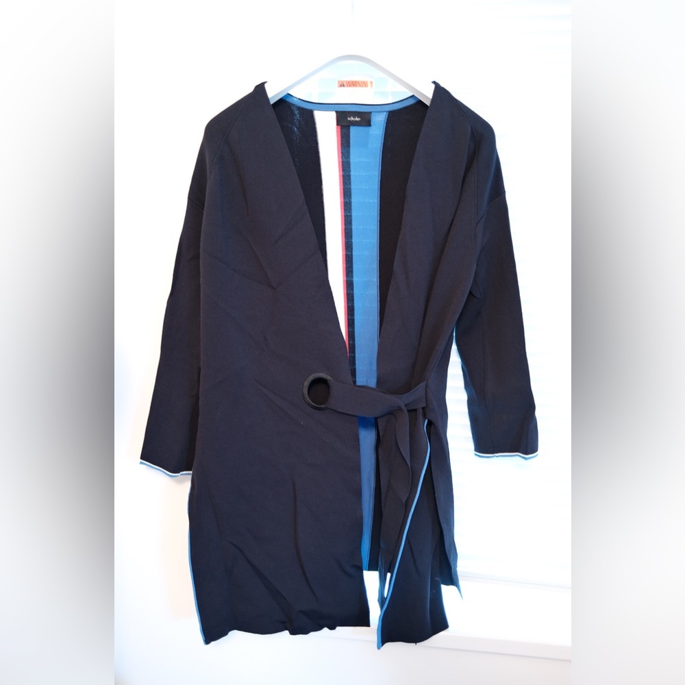 Knit jacket with 3 colours strips